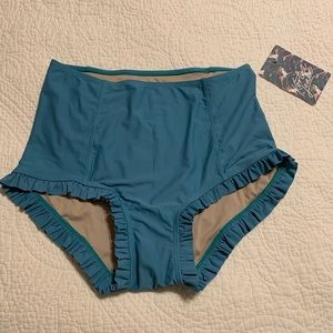 Kortni Jeane all ruffled up bottoms